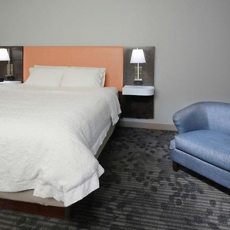 Hampton Inn & Suites Clinton Dış mekan fotoğraf