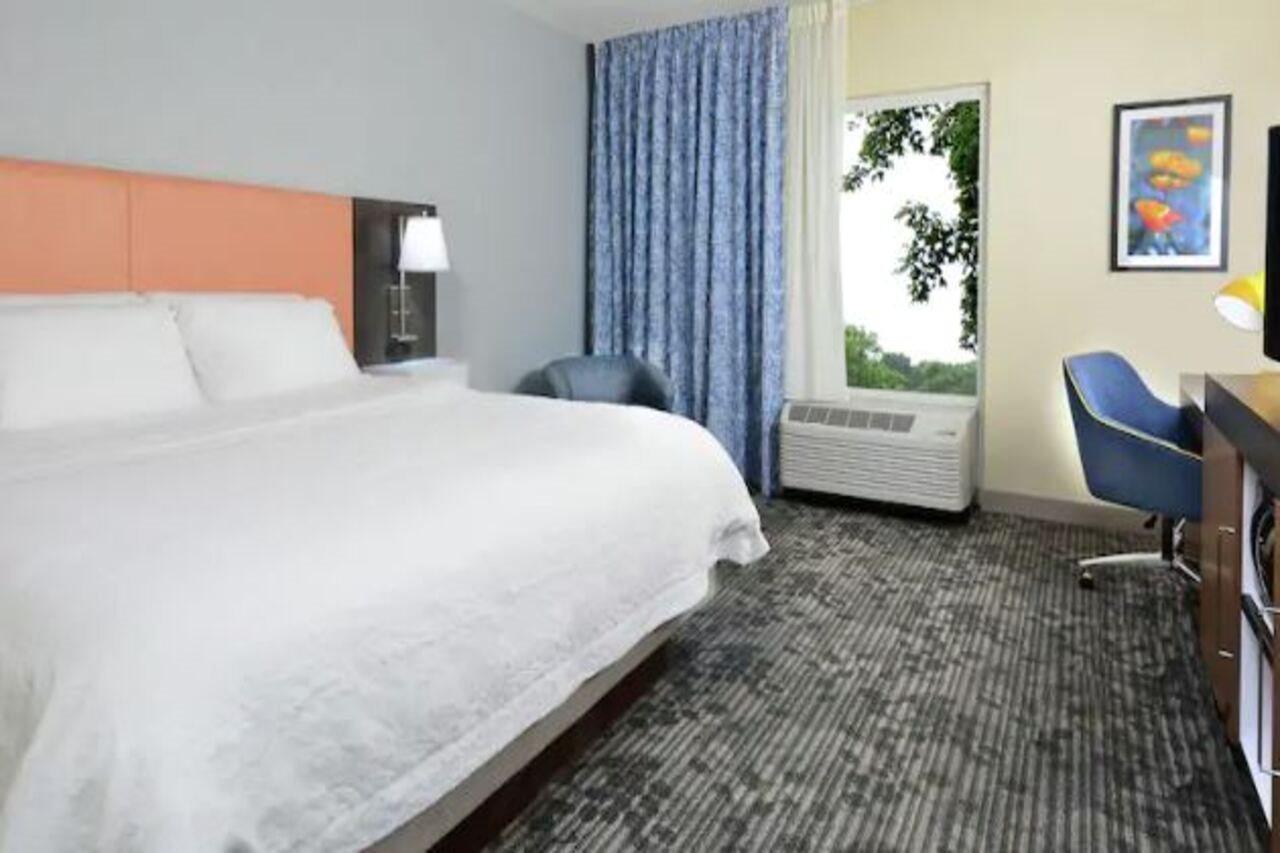 Hampton Inn & Suites Clinton Dış mekan fotoğraf