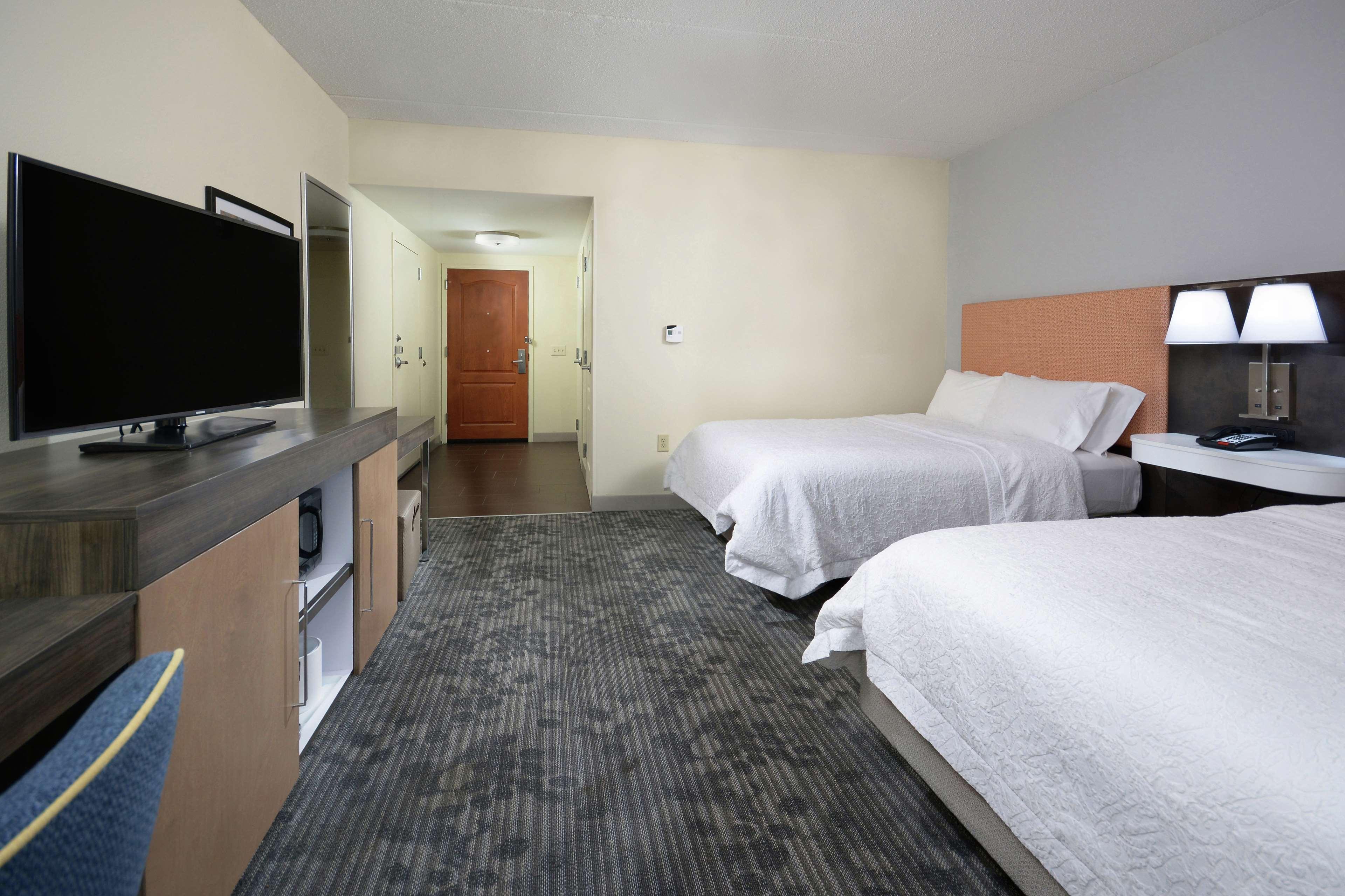 Hampton Inn & Suites Clinton Dış mekan fotoğraf