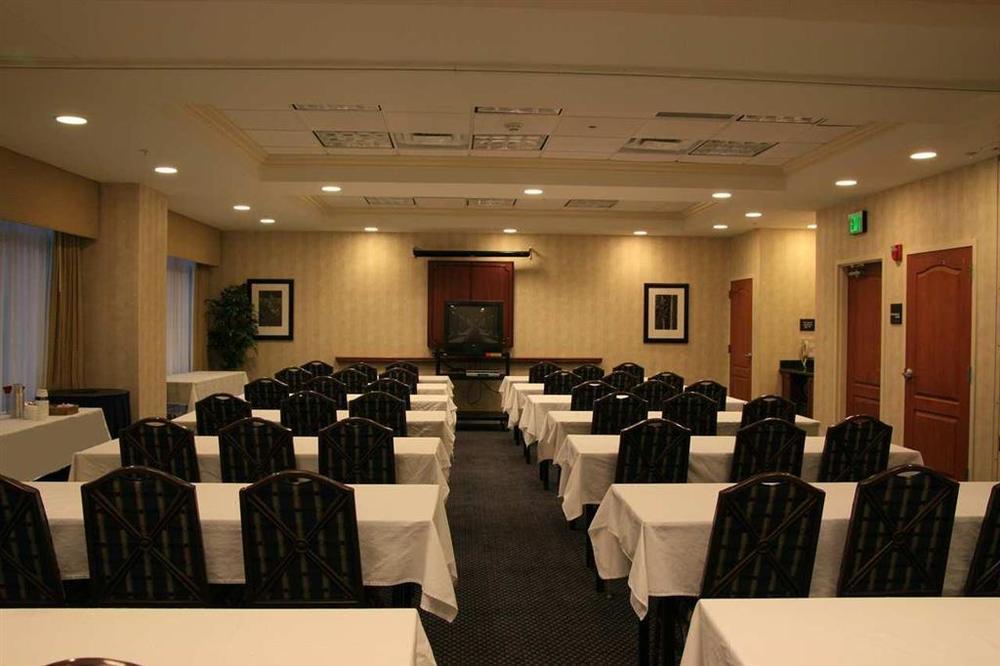 Hampton Inn & Suites Clinton İş olanakları fotoğraf