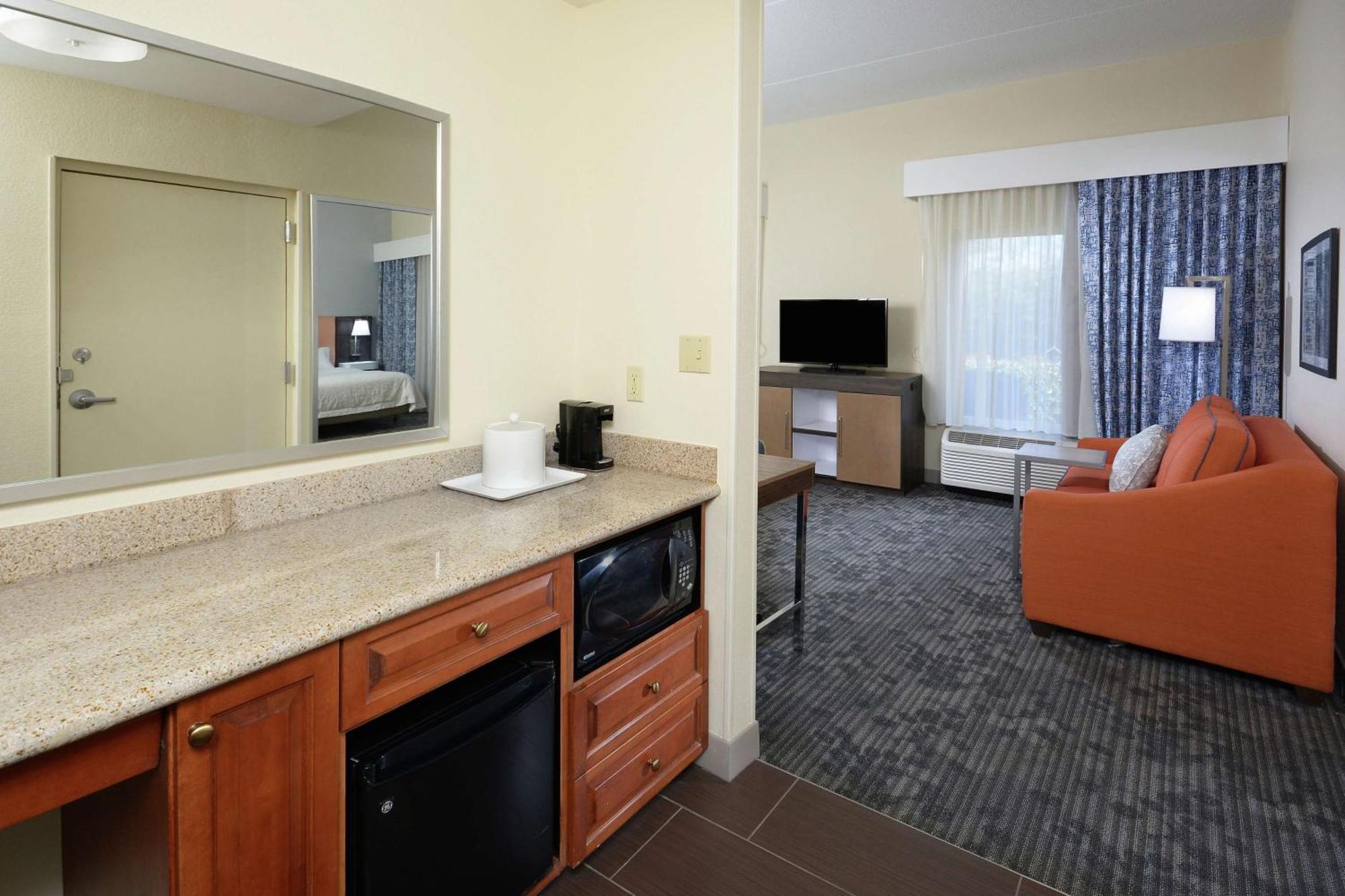 Hampton Inn & Suites Clinton Dış mekan fotoğraf