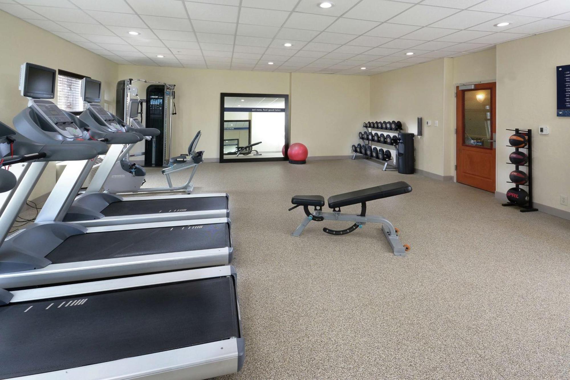 Hampton Inn & Suites Clinton Dış mekan fotoğraf