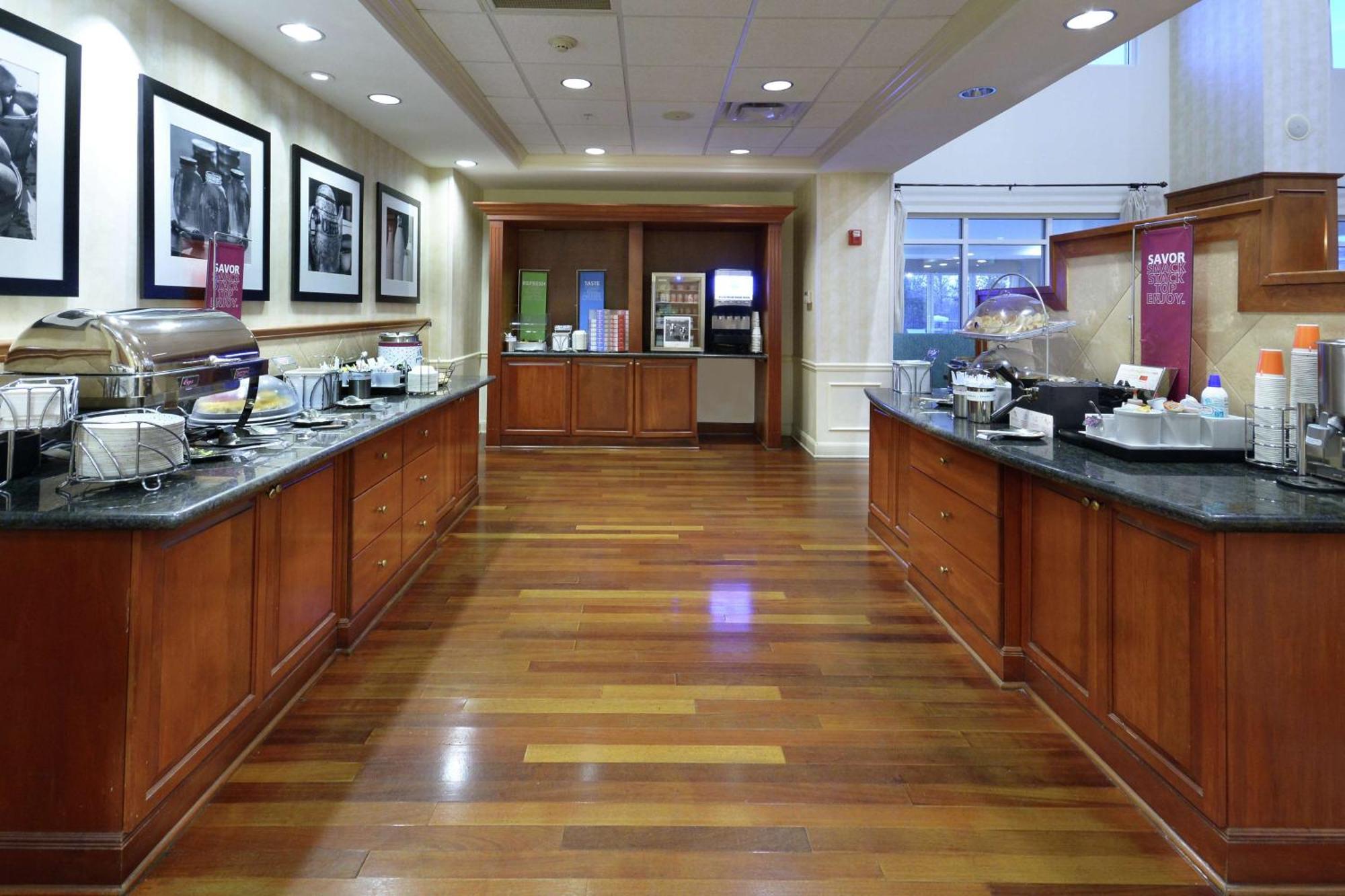 Hampton Inn & Suites Clinton Dış mekan fotoğraf