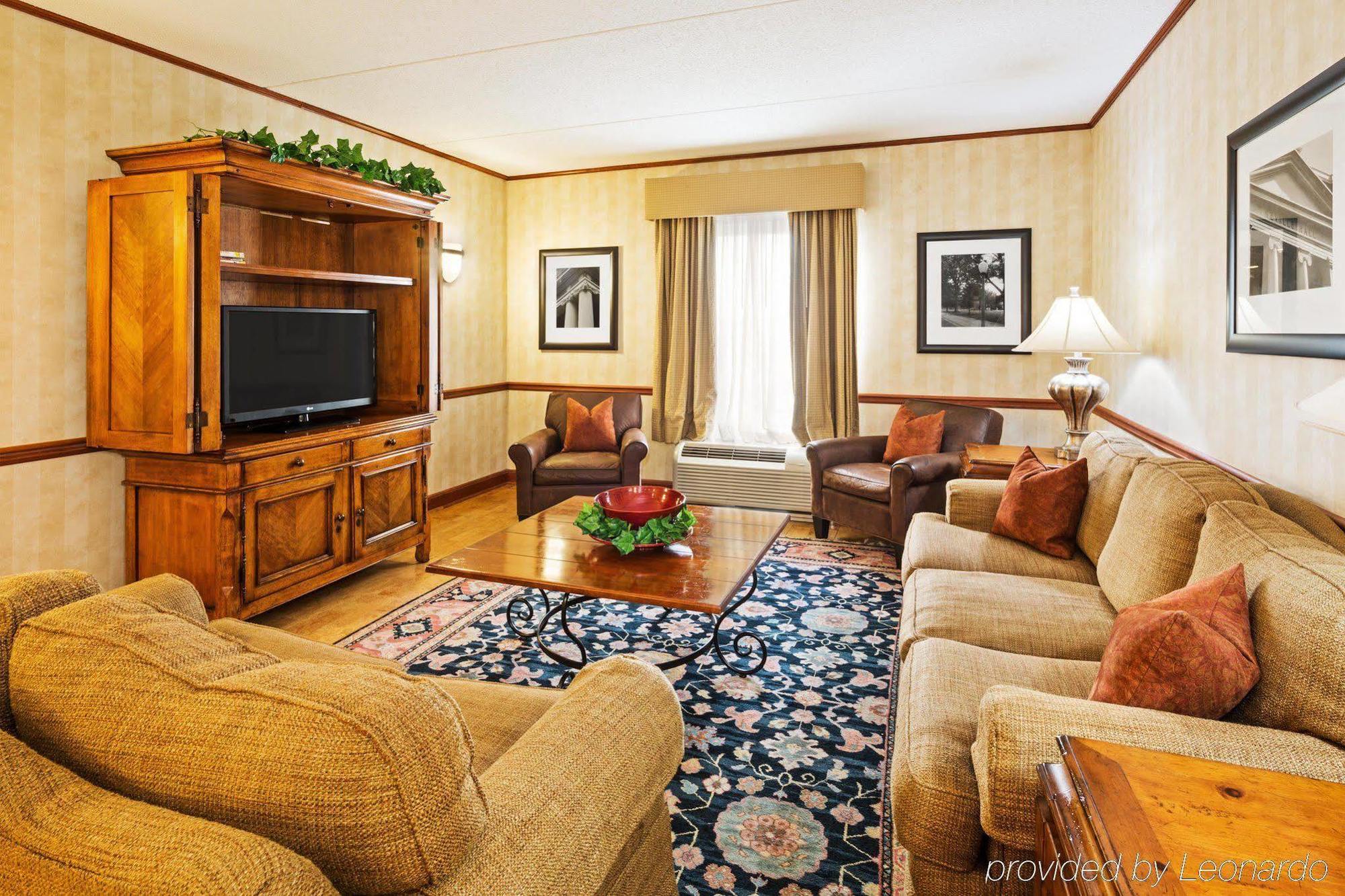 Hampton Inn & Suites Clinton Dış mekan fotoğraf