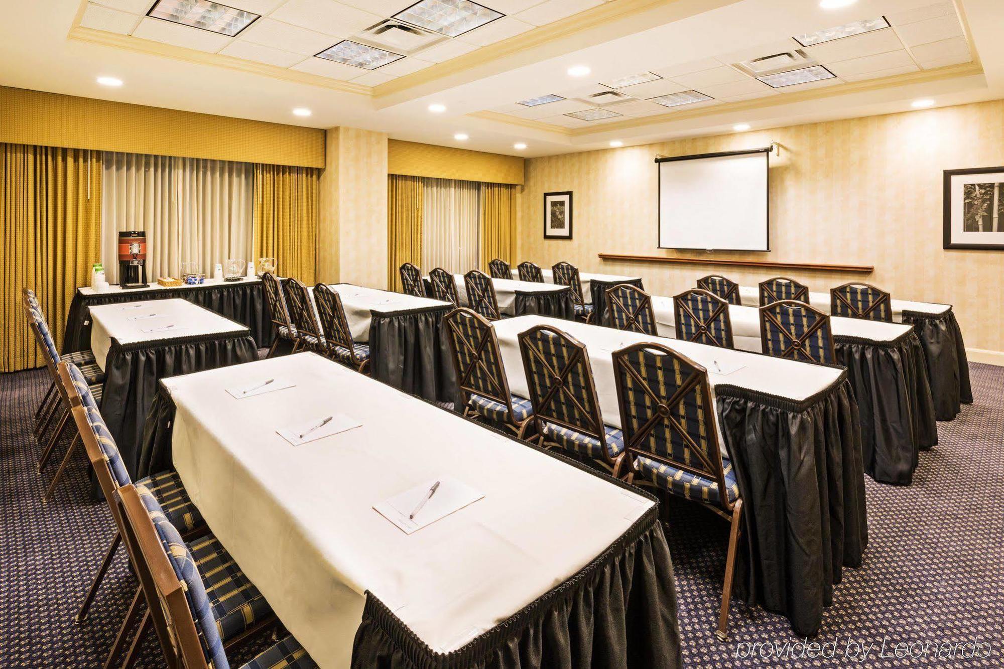 Hampton Inn & Suites Clinton Dış mekan fotoğraf
